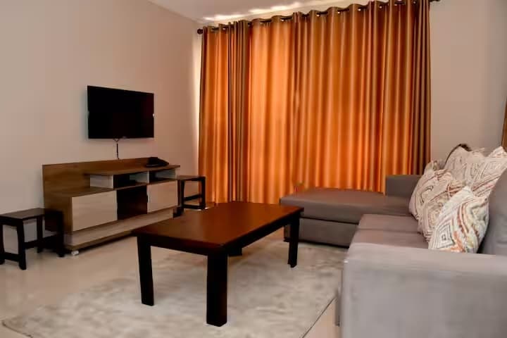 Studio Apartment image 2